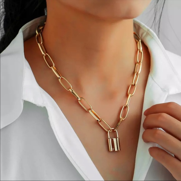 Jewelry - New Chocker Big Lock Pendant Gold Tone